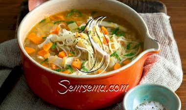 شوربة النودلز بالدجاج لرجيم مثالي