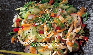 سلطة الخضار بالسمسم