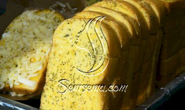 الخبز الفرنسي بالأعشاب