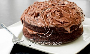 كريمة الشوكولاتة لتزيين الكيك