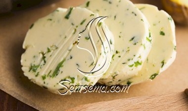 زبدة منكهة بالثوم والأعشاب