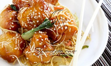 الدجاج بالعسل والسمسم