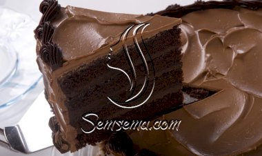 كيك الشوكولاتة مع جوز الهند