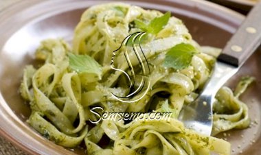 مكرونة بالدجاج وصلصة البستو