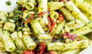 طريقة مكرونة بالدجاج وصلصة البستو