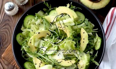 سلطة الأفوكادو مع الخيار