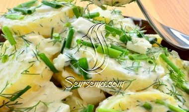 سلطة بطاطس مع الجبن الأزرق