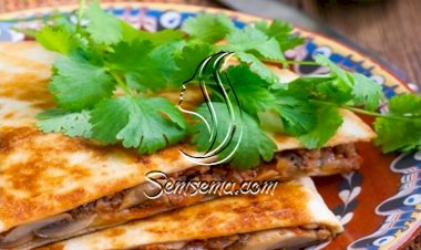 كاساديا بالدجاج والفطر