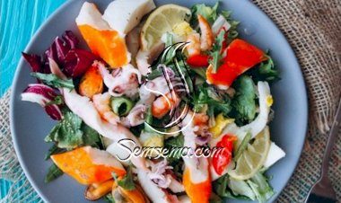 سلطة المأكولات البحرية - سي فود