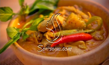 الدجاج تاي حار من المطبخ الآسيوي