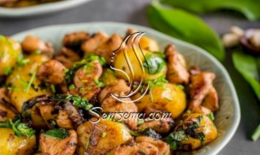 الدجاج بالبطاطس والكزبرة الخضراء