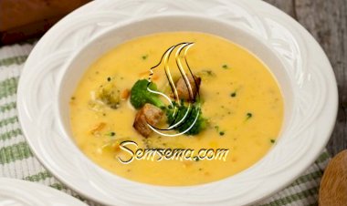 شوربة البروكلي بالجبن الشيدر