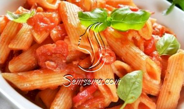 مكرونة ارابياتا بالطماطم
