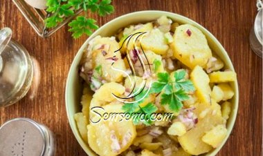 سلطة البطاطس بدبس الرمان