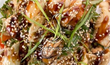 سلطة الدجاج الاسيوية