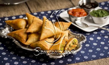 سمبوسة دجاج بالكاري