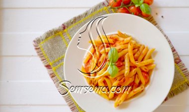 مكرونة سريعة بالطماطم