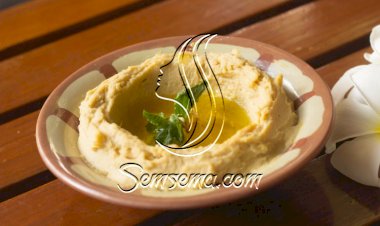 حمص بالطحينية