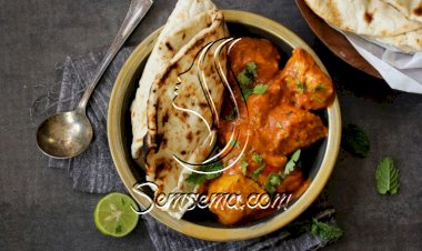 كاري دجاج هندي مع خبز النان