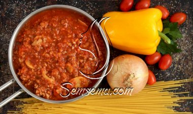 صلصة البولونيز للمكرونة