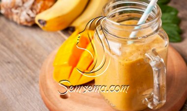 سموذي الموز بالمانغو