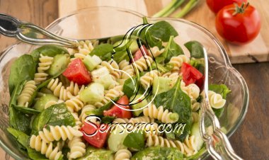 سلطة مكرونة بالخضار