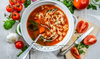 شوربة الطماطم بالمكرونة