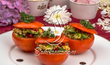 سلطة الفريكة