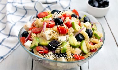 سلطة الباستا