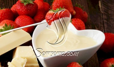 صوص الشوكولاتة البيضاء