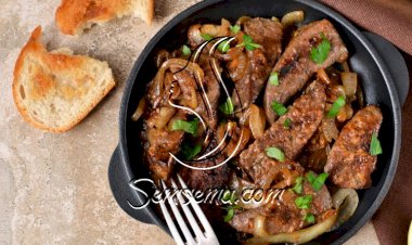 طاجن اللحم بالبصل