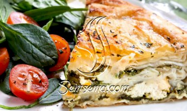 معجنات الدجاج بالسبانخ