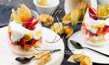 حلى كاسات بالكيك الجاهز