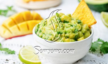 صلصة الأفوكادو بالمانجو