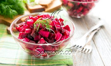 سلطة البطاطس بالشمندر