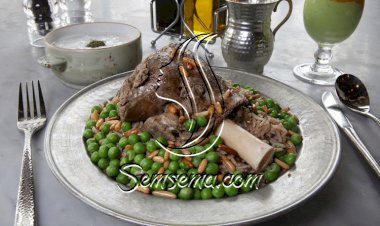 الأرز باللحم والبازيلا