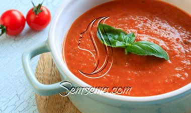 شوربة البندورة والريحان الباردة سهلة التحضير