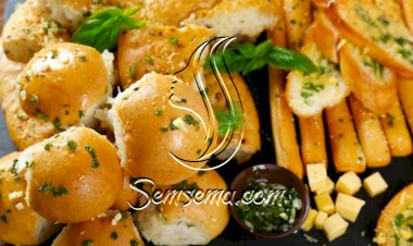 كرات الخبز بالثوم وزيت الزيتون