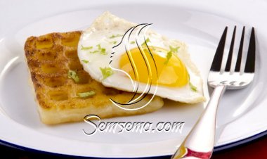 وافل البطاطس والجبن