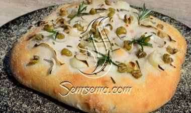 خبز الفوكاشيا بالزيتون