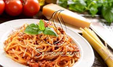 سباغيتي صوص باللحم المفروم