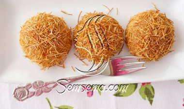 طريقة عمل كرات البسبوسة بالجوز