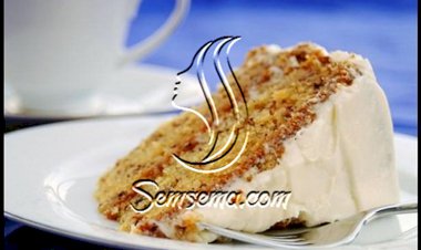 طريقة عمل كيكة الموز بالفستق