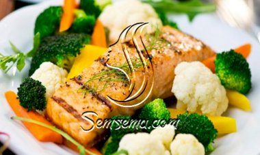 طريقة طبخ سمك السلمون مع الخضار