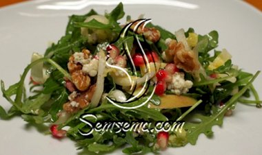 طريقة عمل سلطة الفطر والجوز