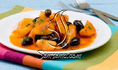 طريقة عمل يخنة البطاطس بالبندورة