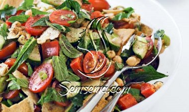 فتوش بالحمص على الطريقة السورية