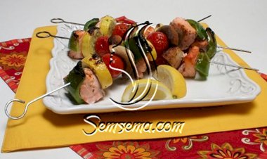 طريقة عمل كباب السلمون والمشروم