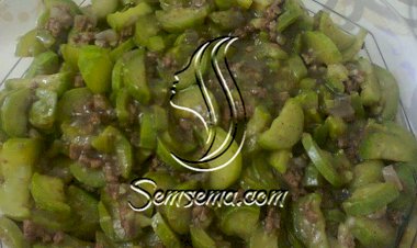 طريقة عمل مفركة الكوسا باللحمة