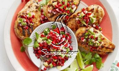 دجاج مشوي بصلصة الافوكادو والكرز